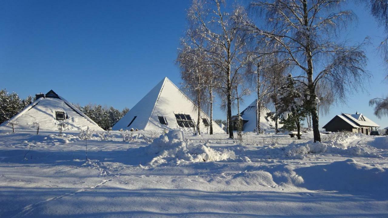 Tudobrze Noclegi W Piramidach Borzytuchom Exterior foto