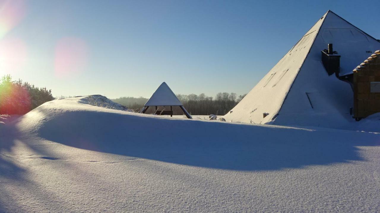 Tudobrze Noclegi W Piramidach Borzytuchom Exterior foto